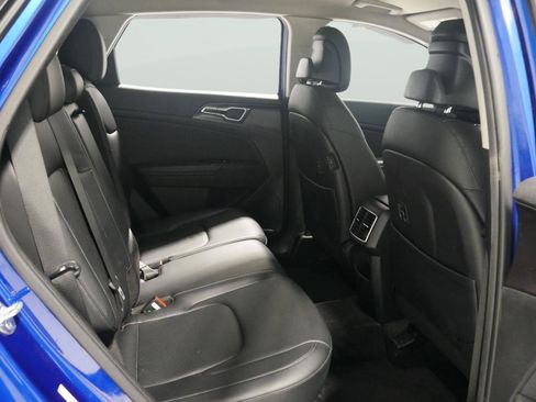 Used 2023 Kia Sportage EX image 18