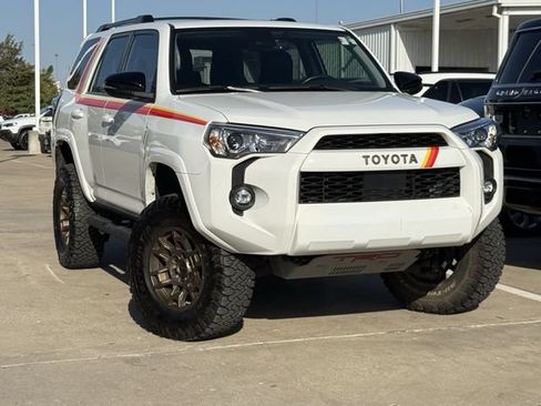 Used 2023 Toyota 4Runner 40th Anniversary SE AWD/4WD image 2