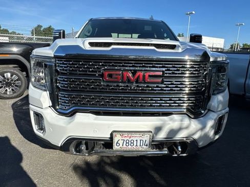 Used 2021 GMC Sierra 3500 Denali w/ Denali Ultimate Package AWD/4WD image 3