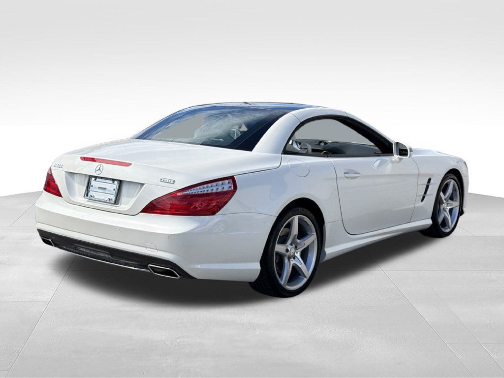 Used 2015 Mercedes-Benz SL 550 image 7