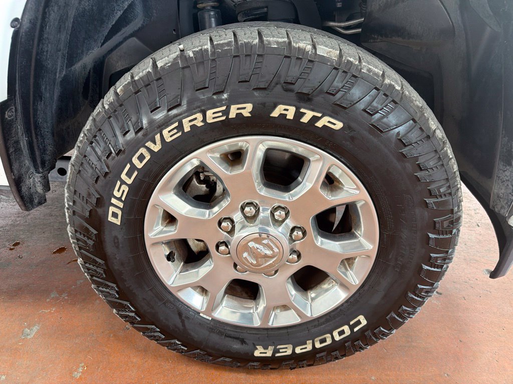 Used 2024 RAM 2500 Laramie AWD/4WD image 10