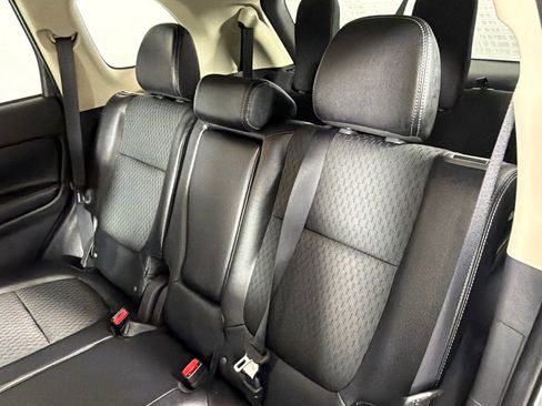 Used 2015 Mitsubishi Outlander GT image 18