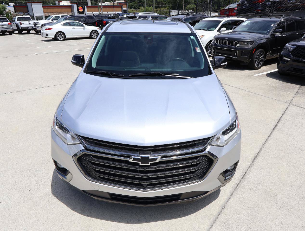 Used 2020 Chevrolet Traverse Premier w/ Redline Edition FWD image 11