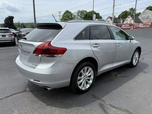 Used 2014 Toyota Venza LE w/ LE Convenience Package AWD/4WD image 5