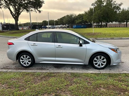 Used 2023 Toyota Corolla LE FWD image 7