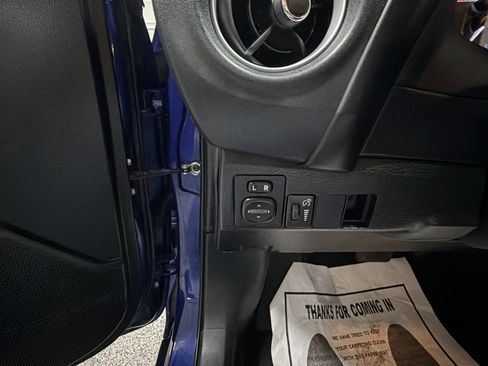 Used 2018 Toyota Corolla SE w/ SE Premium Package image 14