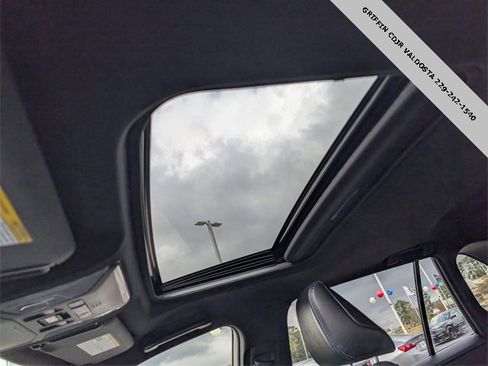 Used 2020 Toyota RAV4 XSE image 17