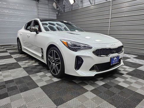 Used 2022 Kia Stinger GT2 image 5