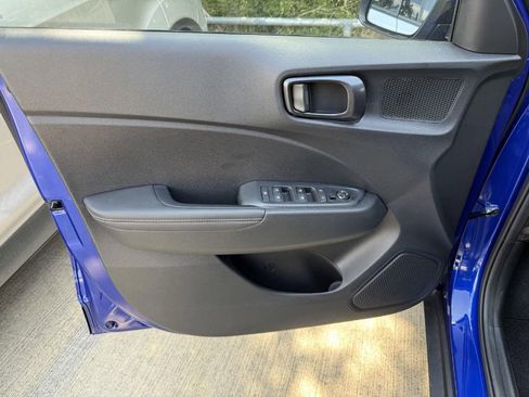 New 2025 Hyundai Venue Limited image 9