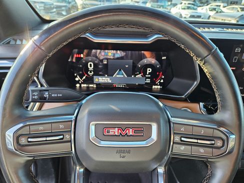 Used 2024 GMC Canyon AT4 w/ AT4 Premium Package AWD/4WD image 24
