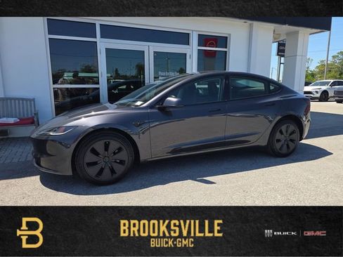 Used 2025 Tesla Model 3 RWD image 1