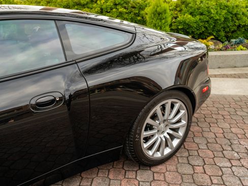 Used 2002 Aston Martin Vanquish RWD image 39