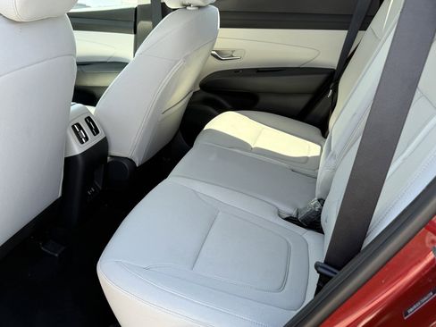 Used 2025 Hyundai Tucson SEL FWD image 24