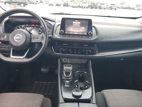 Used 2021 Nissan Rogue S image 10