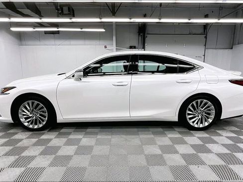 Used 2023 Lexus ES 350 Ultra Luxury w/ Accessory Package (Z2) FWD image 13