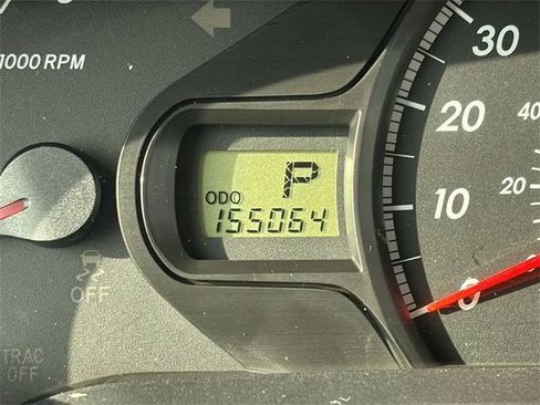 Used 2012 Toyota Sienna LE image 25