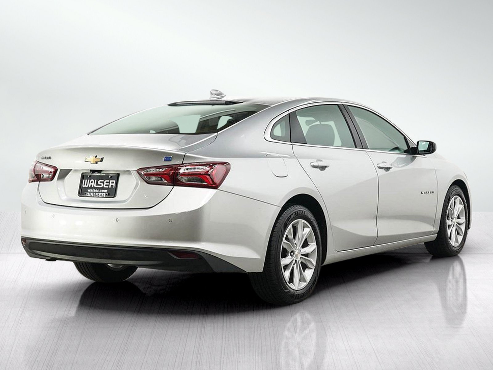 Used 2019 Chevrolet Malibu Hybrid FWD image 5