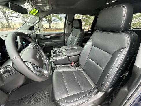 Used 2023 Chevrolet Silverado 1500 RST w/ Z71 Off-Road Package image 11