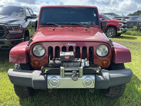 Used 2012 Jeep Wrangler Sahara w/ Connectivity Group AWD/4WD image 14