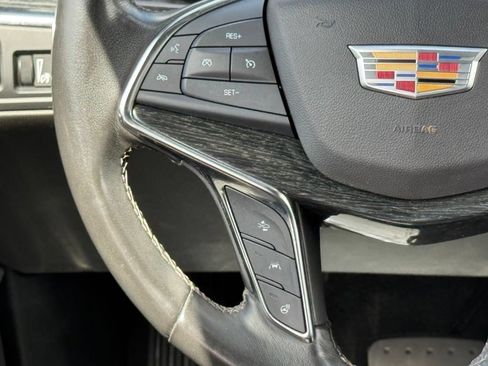 Certified 2022 Cadillac XT5 Premium Luxury AWD/4WD image 28