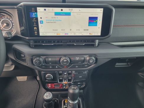 New 2026 Jeep Wrangler Unlimited Rubicon w/ Xtreme 35 Tire Package image 23