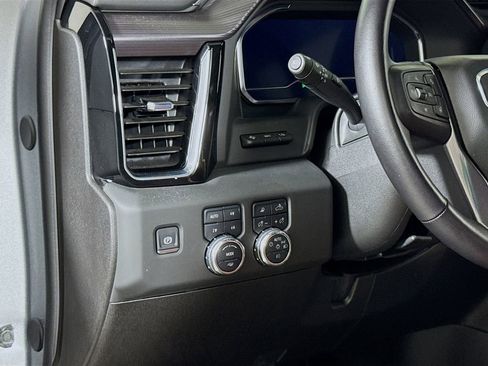Used 2025 GMC Sierra 2500 Denali Ultimate AWD/4WD image 8