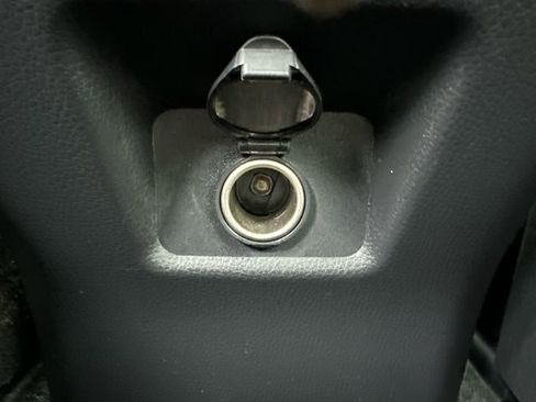 Certified 2021 Toyota RAV4 LE w/ Carpet Mat Package (TMS) image 22