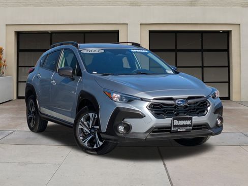 Used 2024 Subaru Crosstrek 2.0i Premium w/ Crosstrek Mirror Package image 32