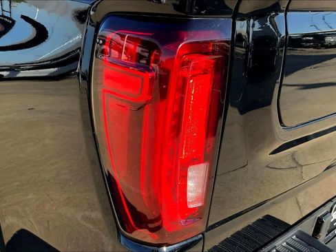 Certified 2023 GMC Sierra 1500 Denali w/ Technology Package image 28