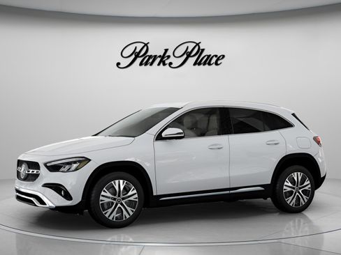 New 2026 Mercedes-Benz GLA 250 4MATIC image 3
