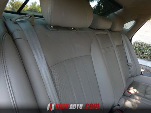 Used 2013 Hyundai Equus Signature RWD image 38