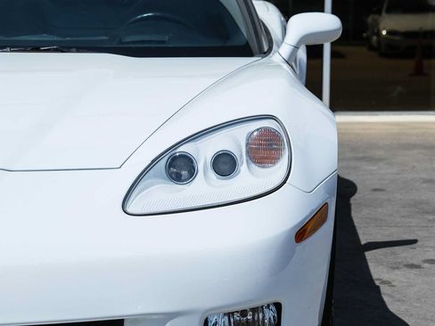 Used 2011 Chevrolet Corvette Grand Sport w/ Preferred Equipment Group RWD image 5