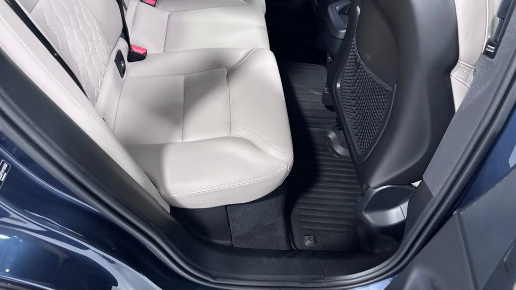 Certified 2026 Volvo XC60 B5 Plus AWD/4WD image 24