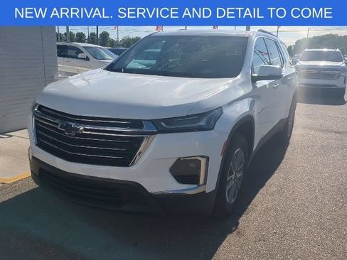 Certified 2023 Chevrolet Traverse LT FWD image 11