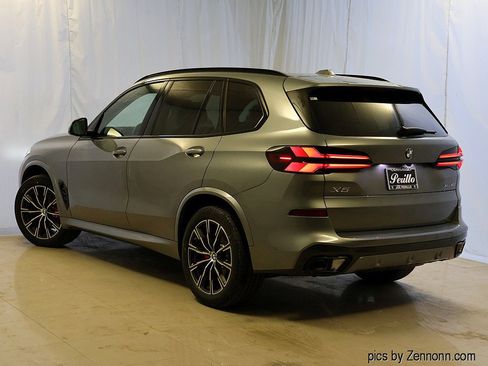 Used 2026 BMW X5 xDrive40i w/ M Sport Package AWD/4WD image 3