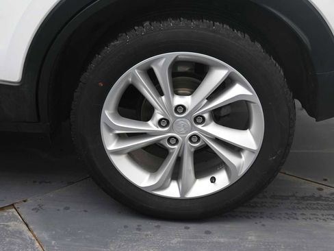 Used 2023 Buick Encore GX Preferred w/ Cold Weather Comfort Package image 5