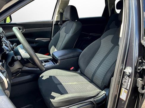 Used 2022 Kia Sorento LX image 15