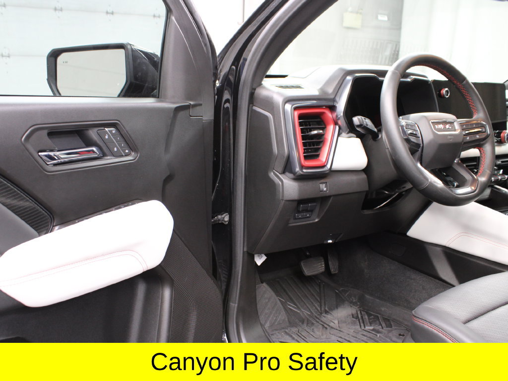 Used 2025 GMC Canyon AT4 w/ AT4X Package AWD/4WD image 62