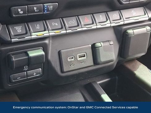 Used 2022 GMC Sierra 2500 Denali AWD/4WD image 18