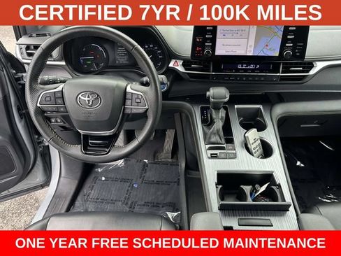 Used 2022 Toyota Sienna XLE Woodland Edition AWD/4WD image 18