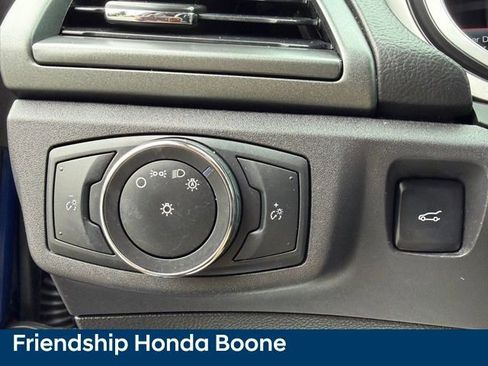 Used 2016 Ford Fusion SE FWD image 29