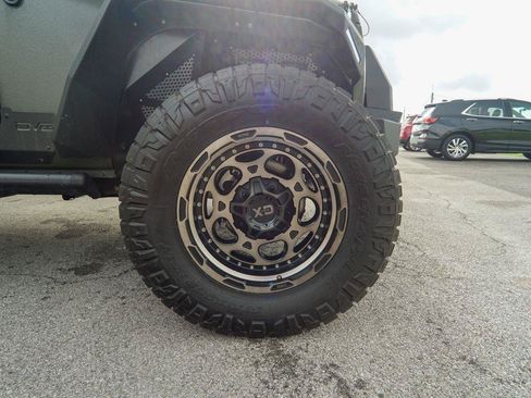 Used 2019 Jeep Wrangler Unlimited Rubicon AWD/4WD image 11