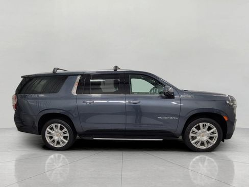 Used 2021 Chevrolet Suburban High Country AWD/4WD image 41