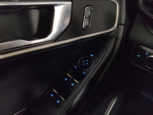 Used 2020 Ford Explorer 2WD image 27