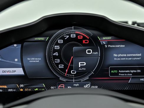 Used 2024 Ferrari SF90 Spider image 35