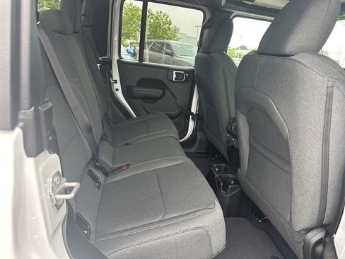 New 2025 Jeep Gladiator Sport image 48