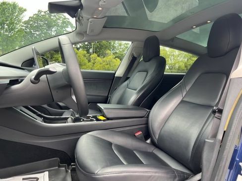 Used 2019 Tesla Model 3 Standard Range Plus RWD image 13