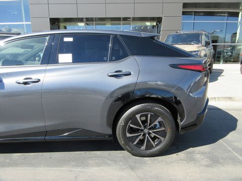 New 2026 Lexus RZ 450e AWD image 4