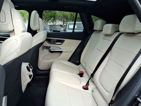 New 2026 Mercedes-Benz GLC 300 4MATIC image 17