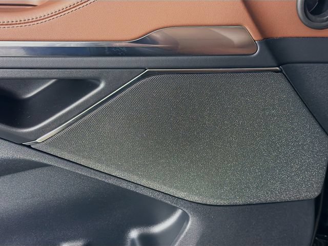 New 2026 Lincoln Navigator Reserve AWD/4WD image 19